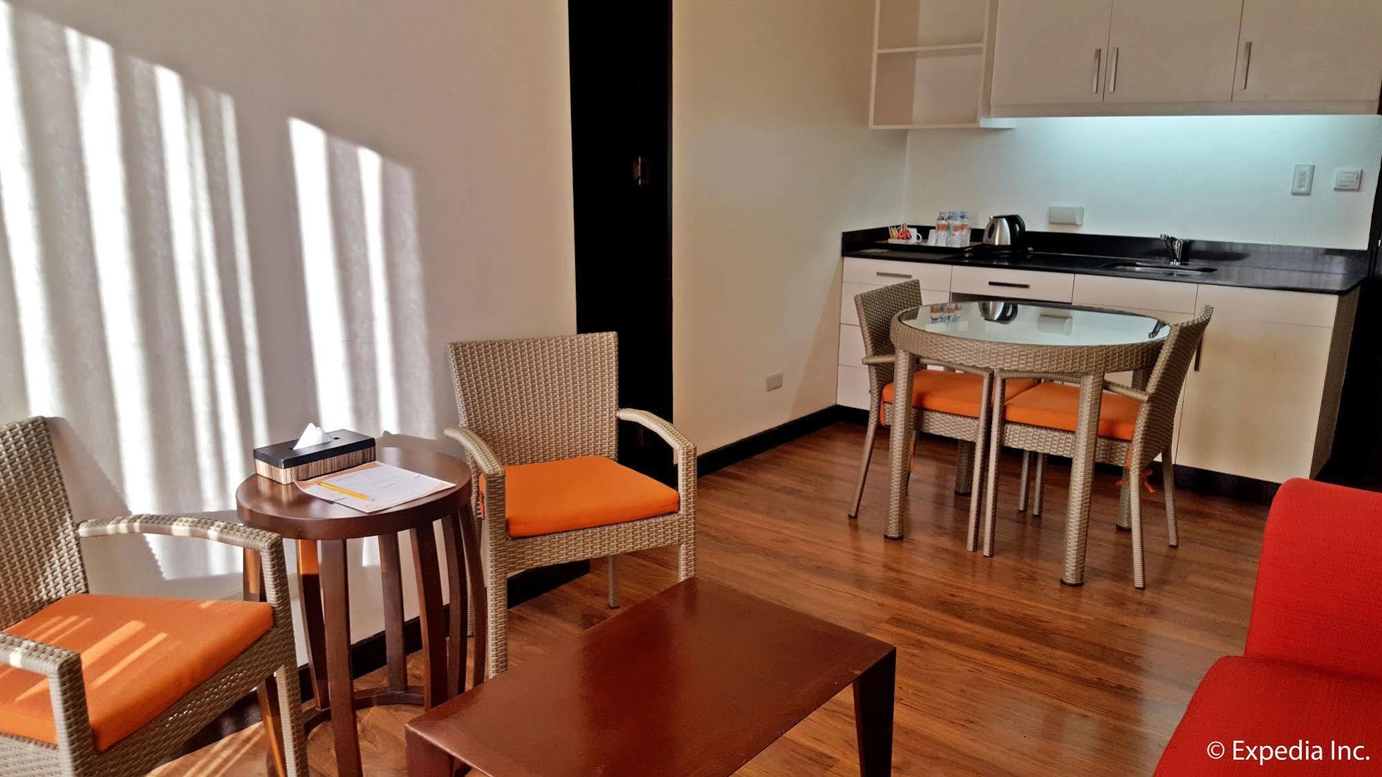 Giraffe Boutique Hotel Baguio City Екстер'єр фото